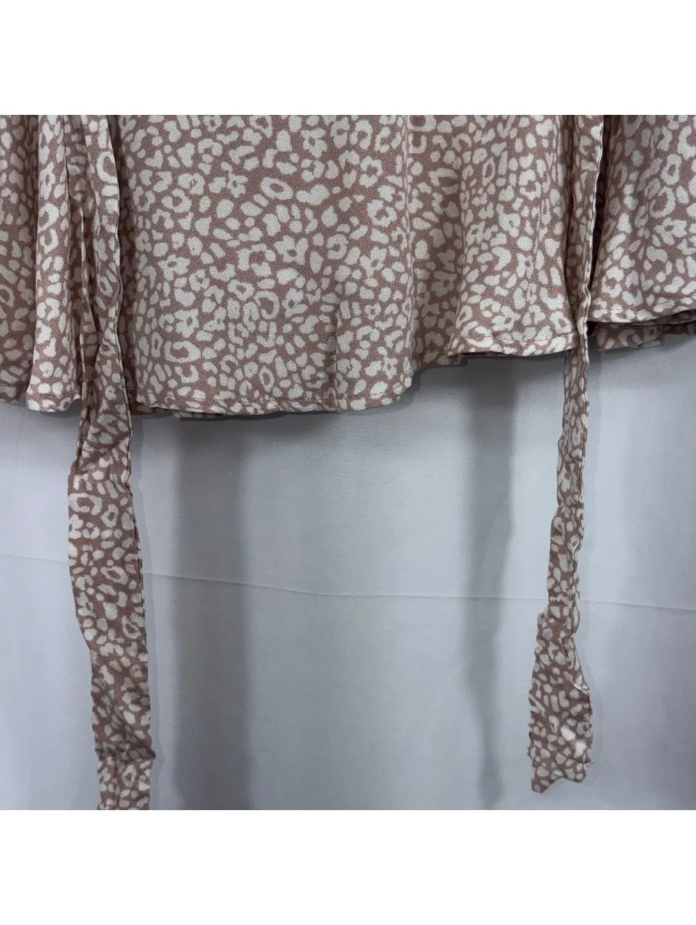 Urban Romantics Women’s Leopard Print Wrap Skort Size M Mauve Cream Ruffle